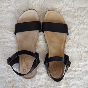 Umberto Raffini black leather sandals